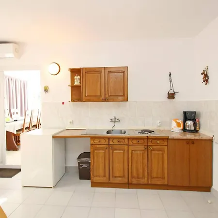 Gasthuis Karamarko 3*