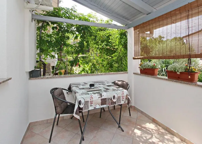 Karamarko 3* باشْكا