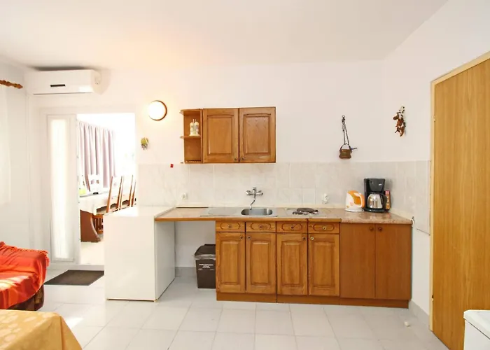 بيت ضيافة Karamarko 3*